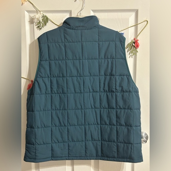 NWT Men’s Merrell Terrain Insulated Puffer Vest in Sea Moss - XL - Picture 2 of 8